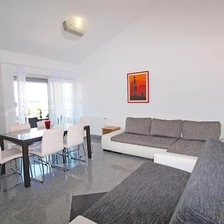 Apartmán Marko By Interhome Bibinje